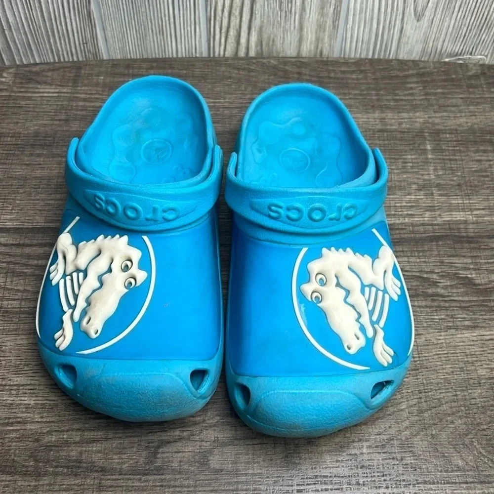 Youth Crocs Size 2